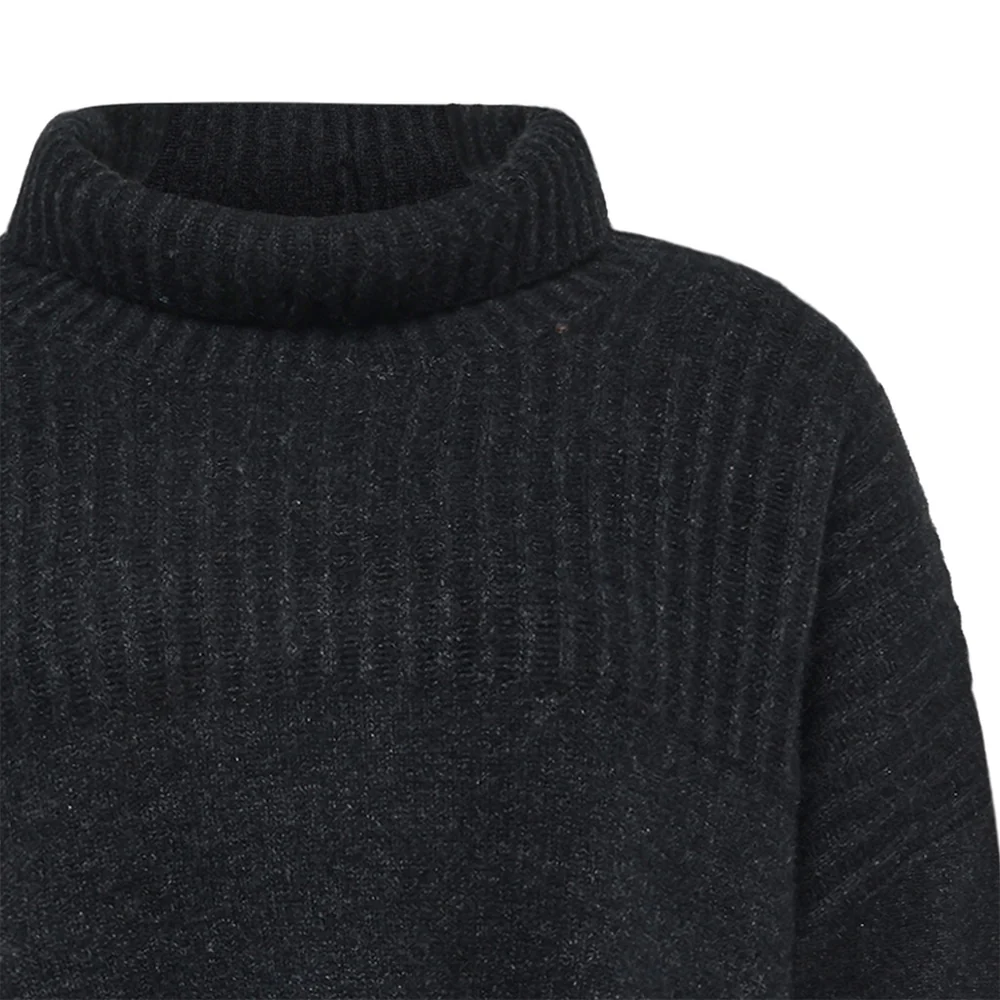 Donkergrijze pull Zaga in kleur dark charcoal van Mansted, vervaardigd uit 100% yak wol